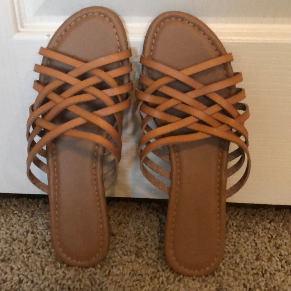 NWOT Old Navy sandals size 8